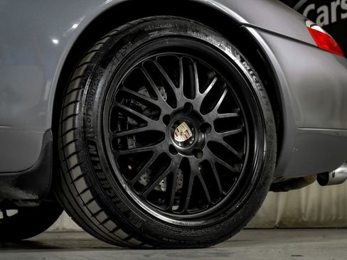 Used 2001 Porsche 911 Carrera RWD image 45