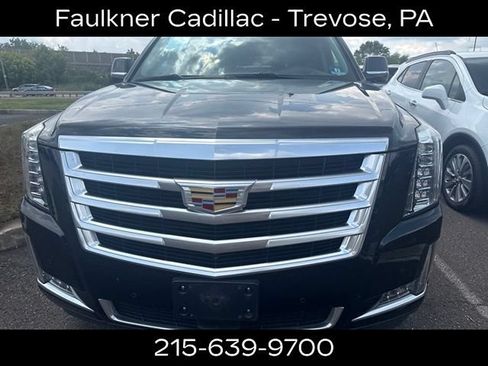 Used 2016 Cadillac Escalade ESV Premium AWD/4WD image 6