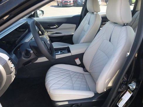 New 2026 Nissan Sentra SL w/ Floor Mat Package FWD image 19