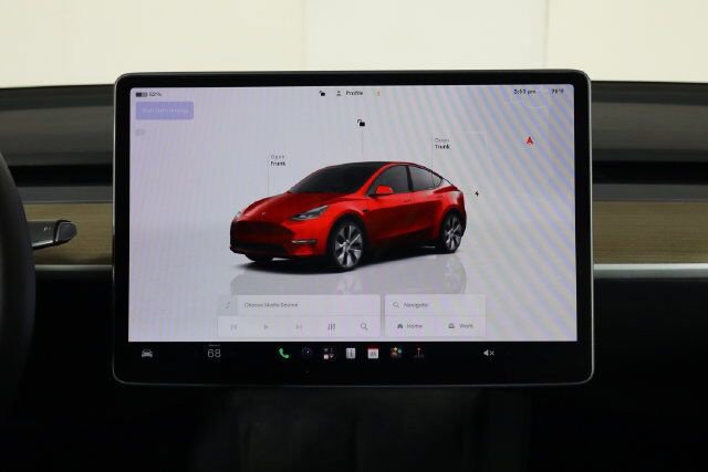 Used 2023 Tesla Model Y Long Range AWD/4WD image 24