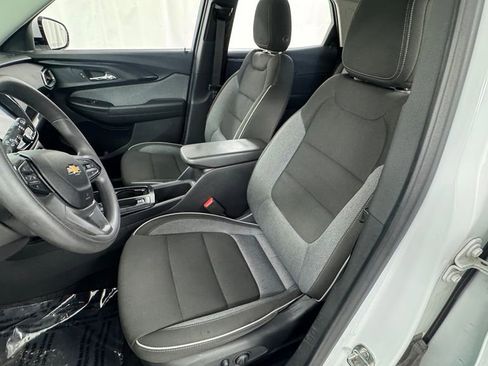 Used 2023 Chevrolet TrailBlazer LT w/ Convenience Package AWD/4WD image 10