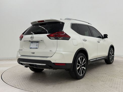 Used 2020 Nissan Rogue SL w/ Premium Package FWD image 9