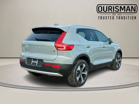 New 2025 Volvo XC40 B5 Plus w/ Climate Package image 7