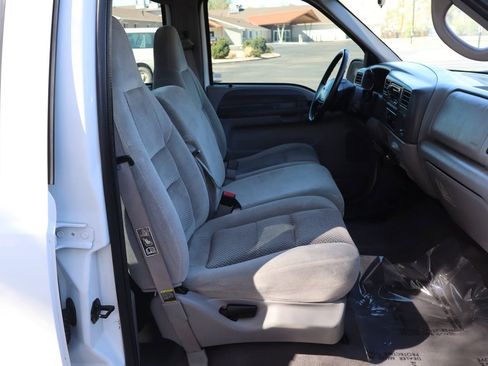 Used 2001 Ford F250 XL image 22