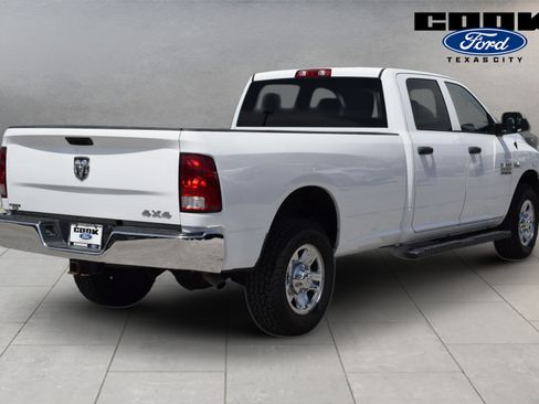 Used 2017 RAM 3500 Tradesman RWD image 3