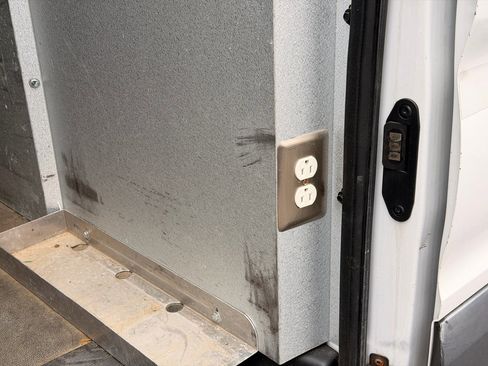 Used 2018 Ford Transit 250 148 Medium Roof w/ Exterior Upgrade Package image 22