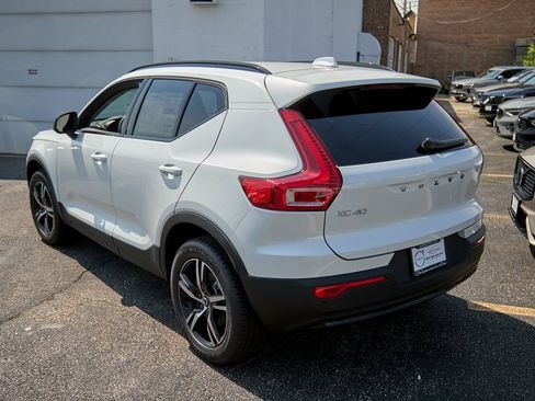 New 2026 Volvo XC40 B5 Core image 7