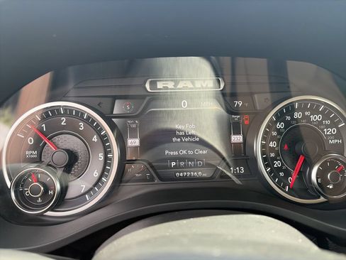 Used 2022 RAM 1500 Big Horn AWD/4WD image 32