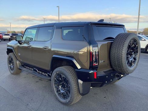 New 2025 GMC Hummer EV 2X image 10