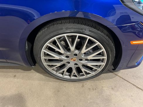 Used 2024 Porsche Panamera 4 image 43