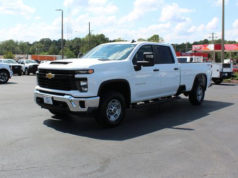 Used 2024 Chevrolet Silverado 2500 W/T w/ WT Convenience Package image 8
