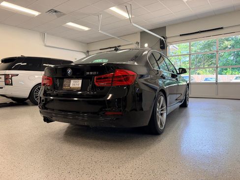 Used 2018 BMW 330i Sedan RWD image 9
