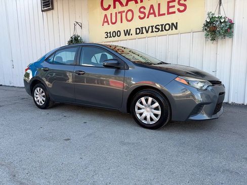 Used 2016 Toyota Corolla L FWD image 2