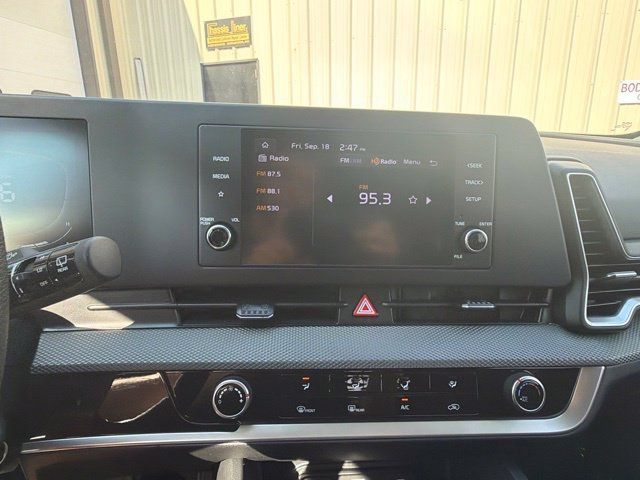 Used 2024 Kia Sportage LX FWD image 22