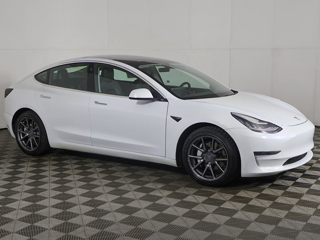Used 2020 Tesla Model 3 Standard Range Plus RWD image 14