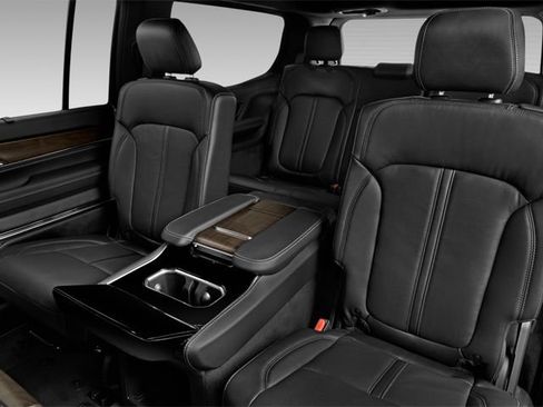 Used 2024 Jeep Grand Wagoneer Series III w/ Quick Order Packagew 28T AWD/4WD image 11