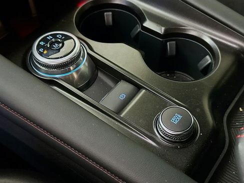 Used 2025 Ford Explorer ST RWD image 19