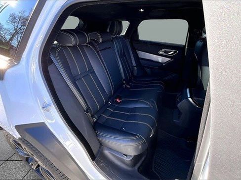 Used 2021 Land Rover Range Rover Velar R-Dynamic S image 28