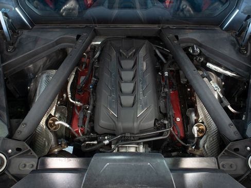 Used 2023 Chevrolet Corvette Stingray Coupe w/ Z51 Performance Package RWD image 26