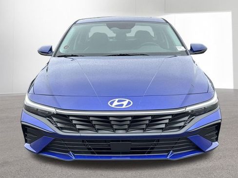 New 2026 Hyundai Elantra Limited image 16