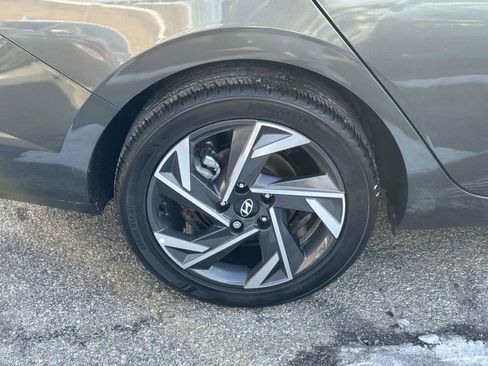 Certified 2025 Hyundai Elantra Sport image 7