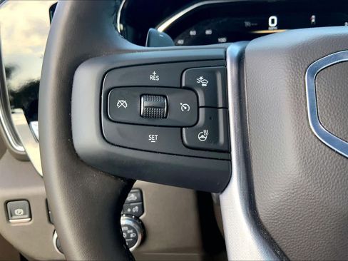 Used 2024 GMC Sierra 1500 SLT w/ SLT Convenience Package AWD/4WD image 24
