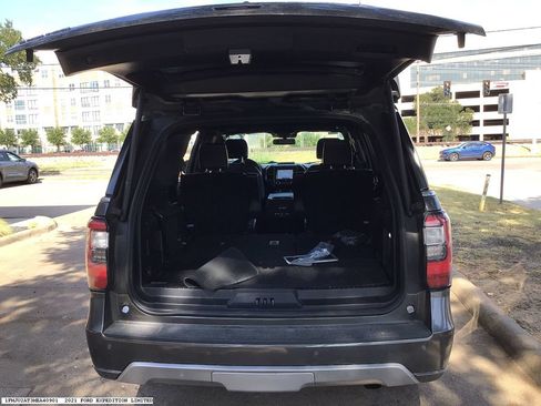 Used 2021 Ford Expedition Limited AWD/4WD image 10