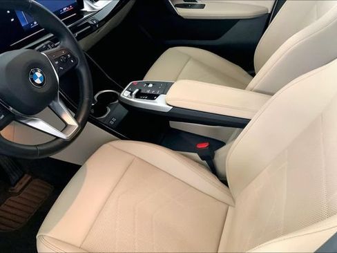 Used 2023 BMW X1 xDrive28i AWD/4WD image 8