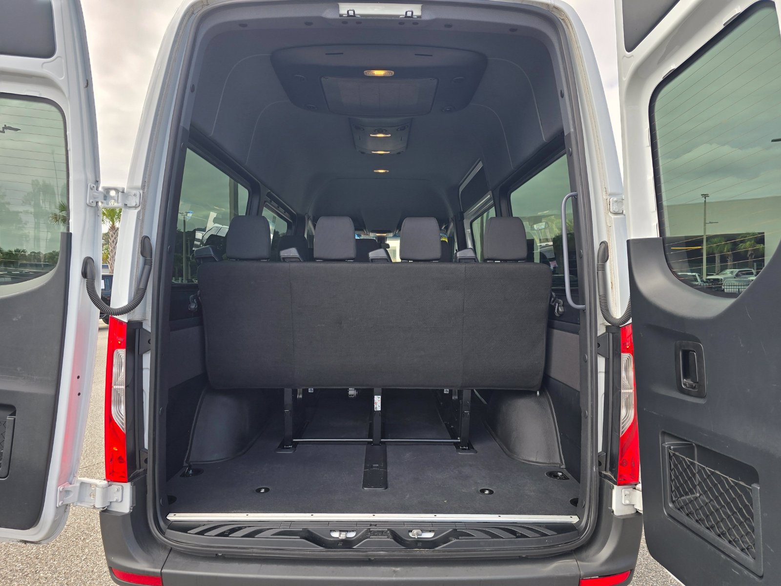 Used 2025 Mercedes-Benz Sprinter 2500 image 16