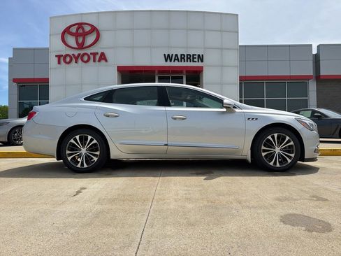 Used 2017 Buick LaCrosse Premium w/ Driver Confidence Package #2 FWD image 3