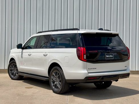 New 2026 Ford Expedition Max Platinum w/ Stealth Appearance Package AWD/4WD image 4