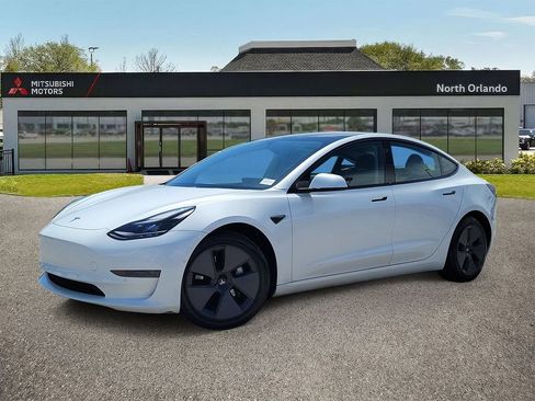 Used 2021 Tesla Model 3 Standard Range Plus RWD image 1