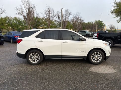 Used 2019 Chevrolet Equinox LS image 6