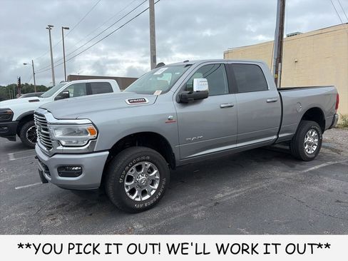 Used 2024 RAM 2500 Laramie AWD/4WD image 3
