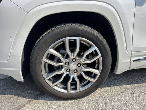Used 2024 GMC Terrain Denali w/ Denali Premium Package AWD/4WD image 34
