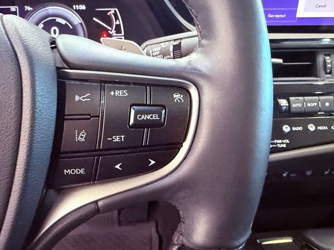 Certified 2024 Lexus ES 300h w/ Accessory Package (Z2) FWD image 23