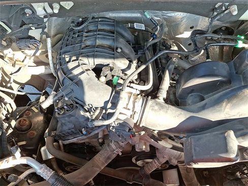 Used 2015 Ford F150 XLT w/ Trailer Tow Package image 26