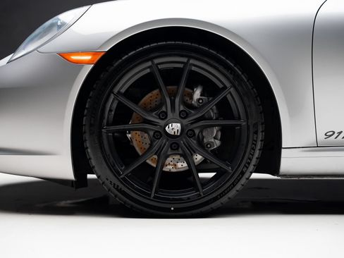 Used 2018 Porsche 911 Carrera RWD image 19