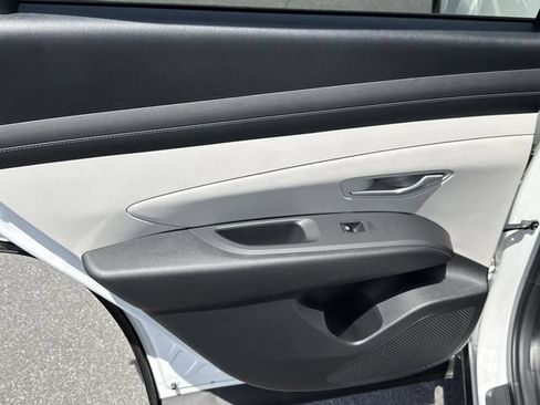 New 2026 Hyundai Tucson SEL FWD image 24