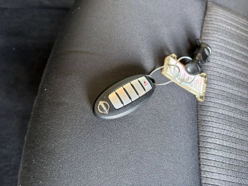 Used 2025 Nissan Altima 2.5 SV FWD image 20