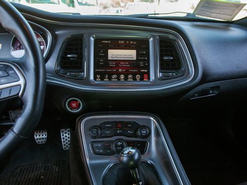 Used 2016 Dodge Challenger SRT Hellcat image 14