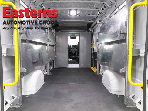 Used 2023 RAM ProMaster 3500 w/ Driver Convenience Group image 9