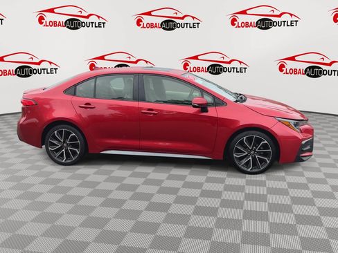 Used 2020 Toyota Corolla SE w/ SE Premium Package FWD image 9