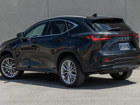 Used 2024 Lexus NX 350h AWD w/ Luxury Package image 3