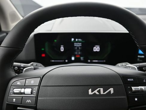 New 2026 Kia Sportage EX AWD/4WD image 15