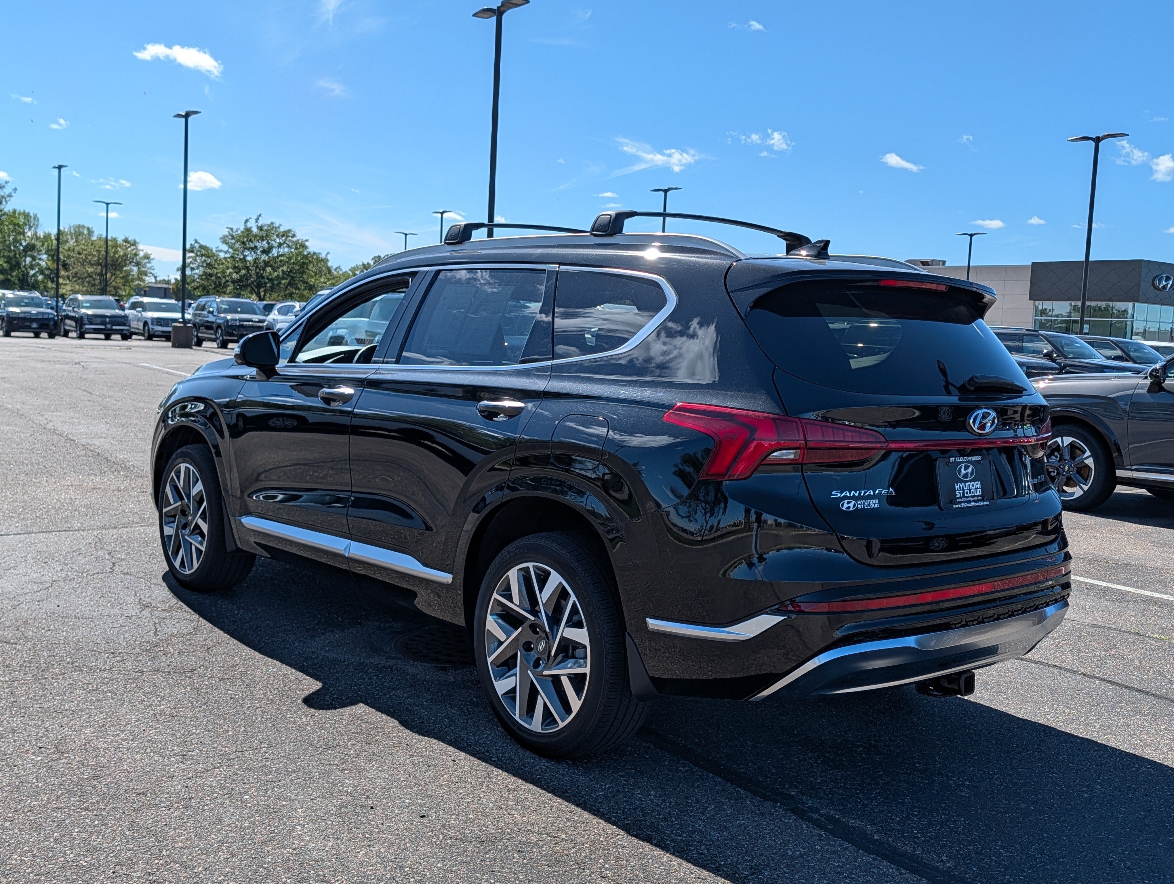 Used 2023 Hyundai Santa Fe Calligraphy w/ Cargo Package AWD/4WD image 3