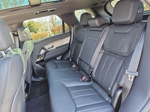 Certified 2025 Land Rover Range Rover Sport image 14