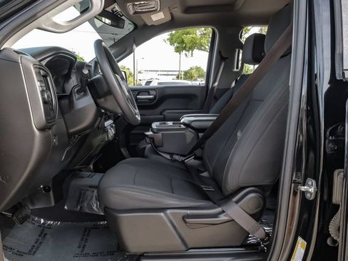 Used 2020 Chevrolet Silverado 1500 Custom w/ Custom Value Package RWD image 38
