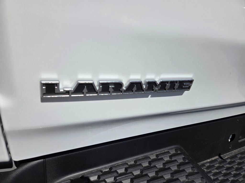 Used 2026 RAM 1500 Laramie w/ Sport Appearance Package AWD/4WD image 12