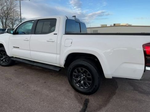 Certified 2023 Toyota Tacoma SR5 w/ Black Out Package (TMS) image 4